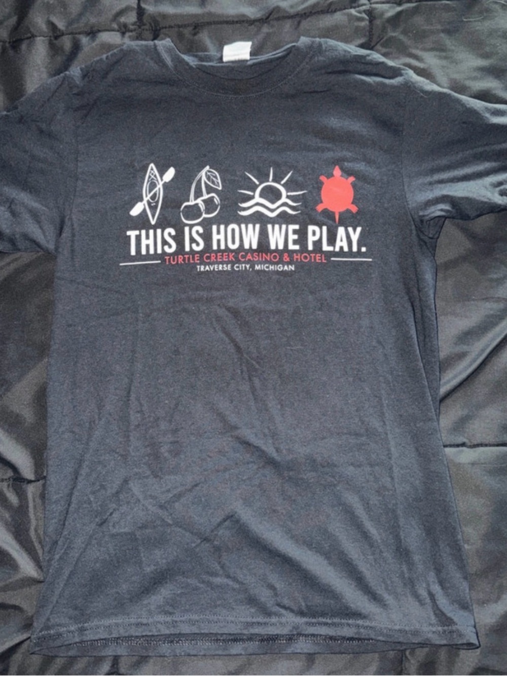 Women’s Medium Black Graphic Tee Shirt